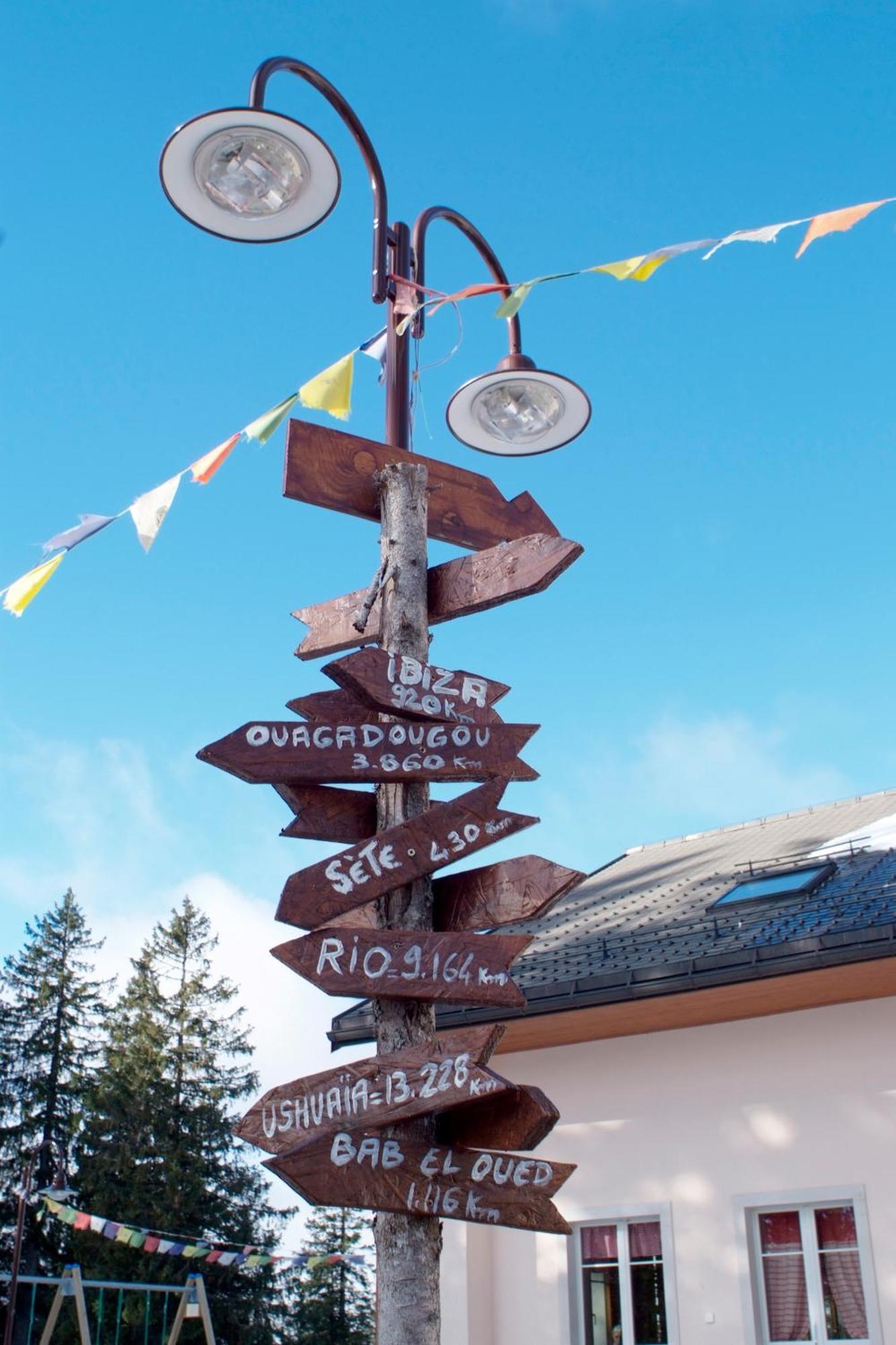 Hotel Restaurant Du Marchairuz Le Brassus Екстериор снимка