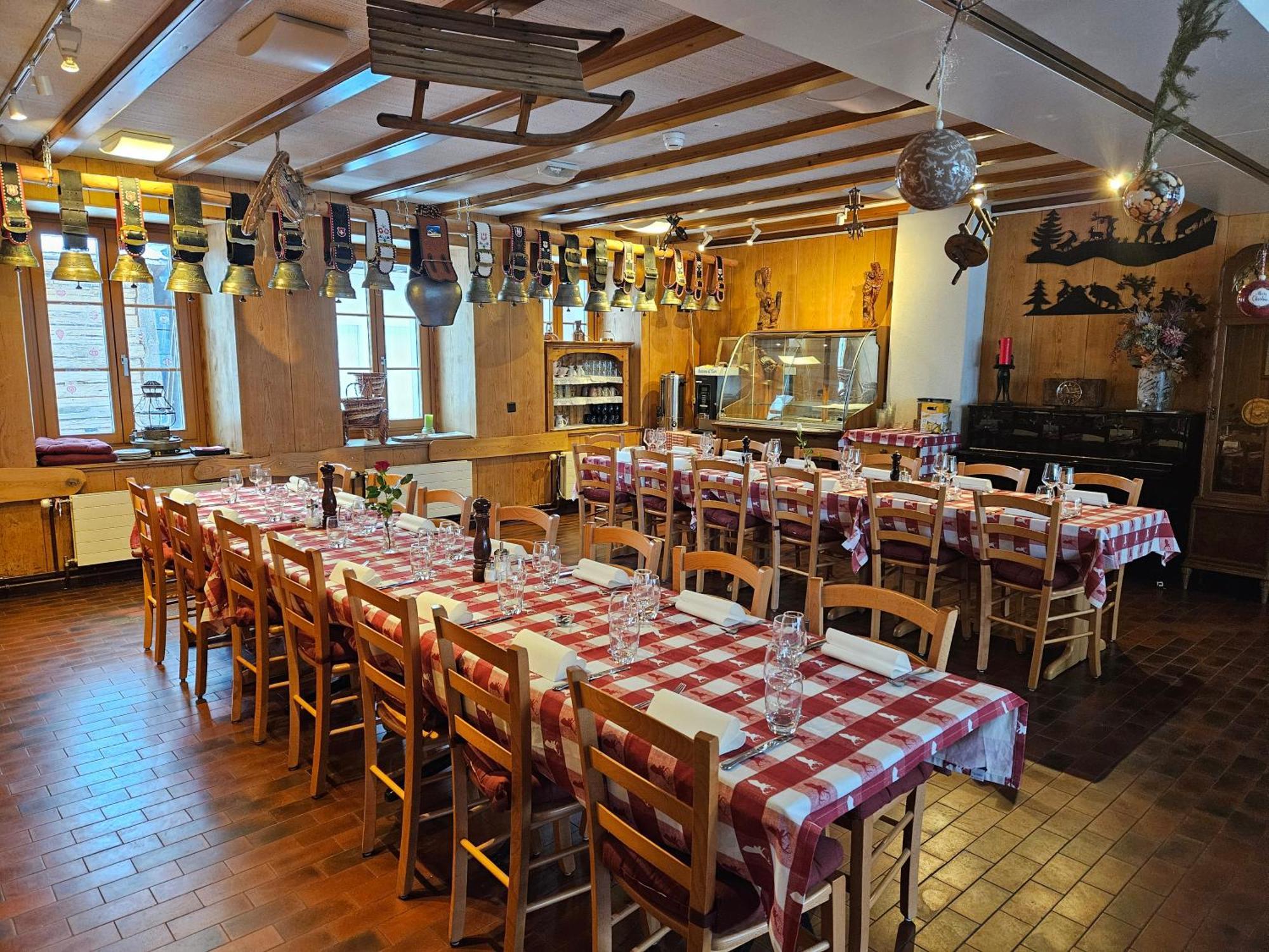 Hotel Restaurant Du Marchairuz Le Brassus Екстериор снимка
